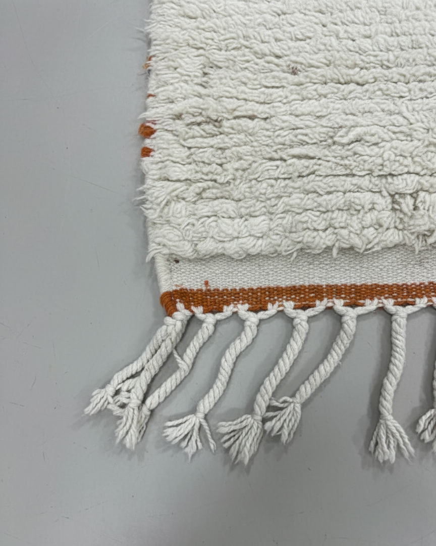 Handcrafted Moroccan Beni Ourain Rug – Minimalist Abstract Design | 4.9’ × 8.2’ (150 × 250 cm) | Modern Boho Statement