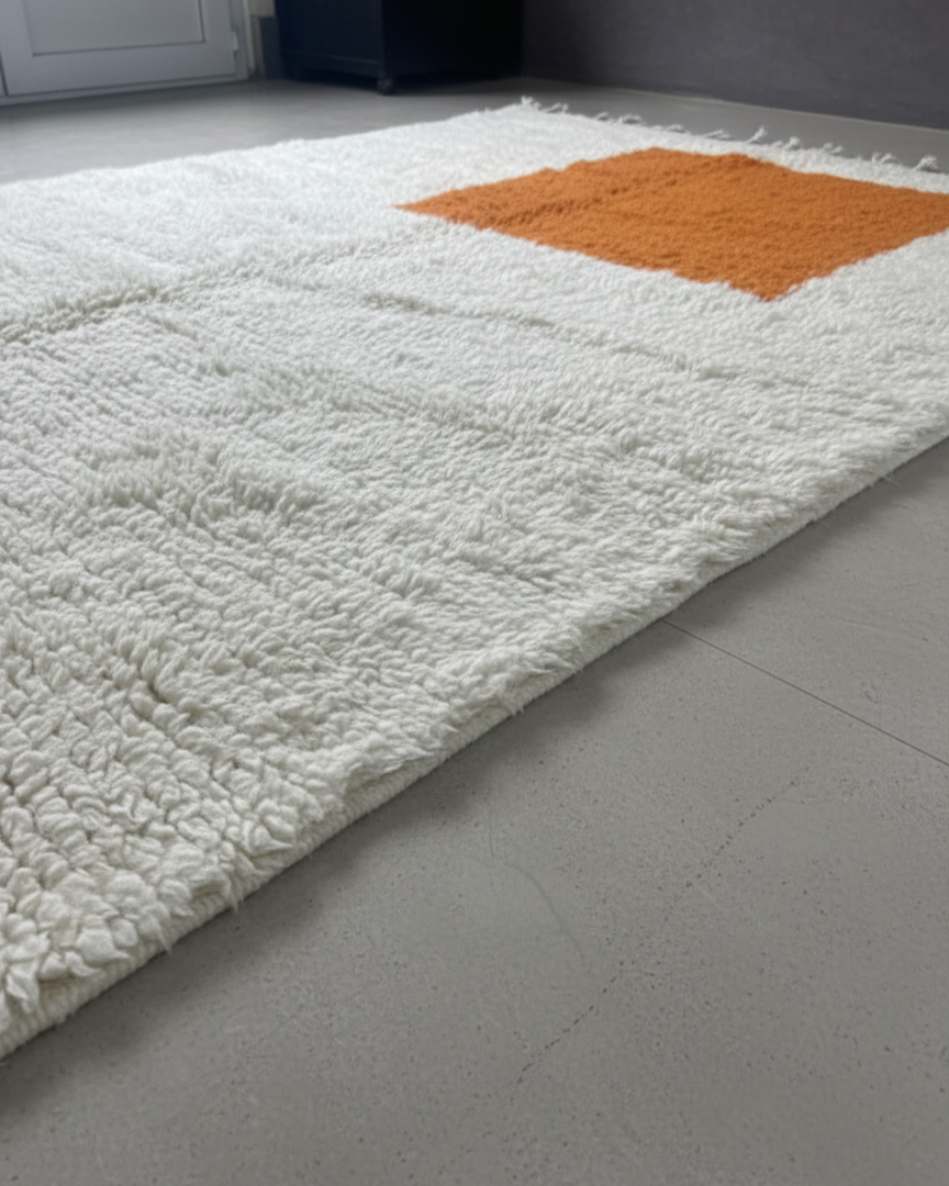 Handcrafted Moroccan Beni Ourain Rug – Minimalist Abstract Design | 4.9’ × 8.2’ (150 × 250 cm) | Modern Boho Statement