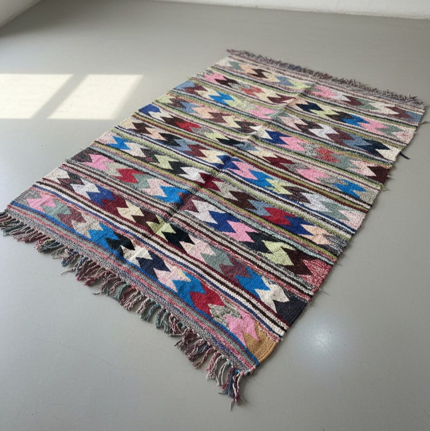 Vintage Moroccan Colorful Rug – Handira Runner Rug / Taznakht Wool Carpet | 3.6 x 5.1 ft (1.1 x 1.55 m) | Handmade entryway rug Luxury Boho Accent Rug