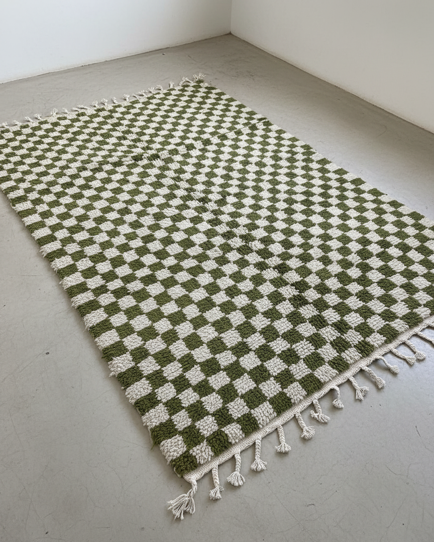 Moroccan Checkered Rug – Green & White Wool handmade Carpet | 8 x 5 ft (2.4 x 1.5 m) | Stylish Modern Handmade Living Room & Bedroom Area Rug
