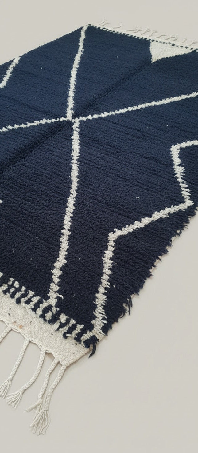 Charming Black Moroccan Rug , Simple & Clean Wool Area Rug – Handmade Black with White Lines Berber Pattern | 4.8 x 7.5 ft (1.45 x 2.3 m) | Modern Boho Living Room, Bedroom & Hallway Rug